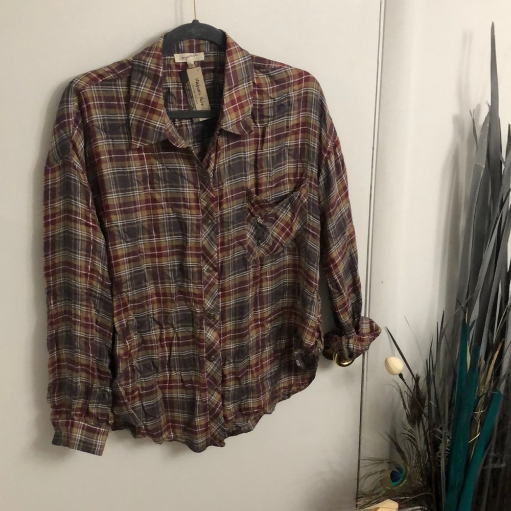 Plaid button down top | large